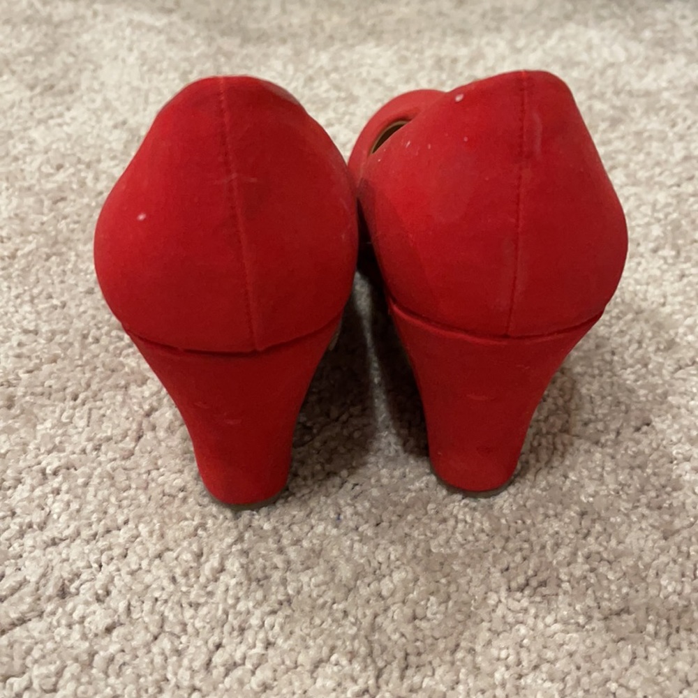 Red wedges - Picture 2 of 3
